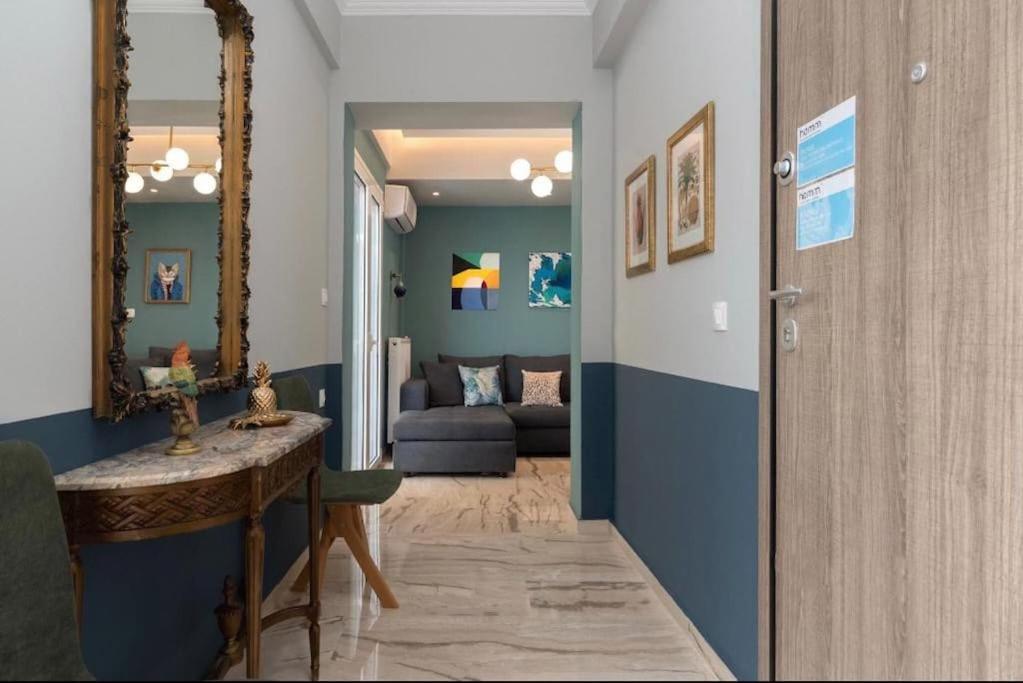 Artistic Apt In Vibrant Gazi With Large Terrace By Ghh アテネ エクステリア 写真
